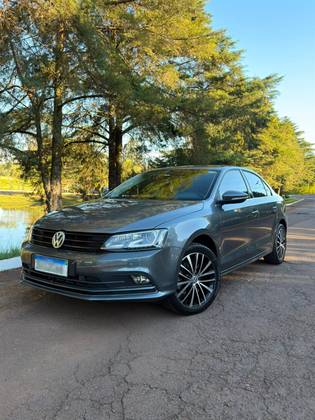 VOLKSWAGEN JETTA 2.0 TSI HIGHLINE 211CV GASOLINA 4P TIPTRONIC VOLKSWAGEN JETTA 2.0 TSI HIGHLINE 211CV GASOLINA 4P TIPTRONIC
